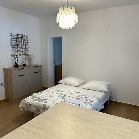 Apartmani Svemir 드라게 외부 사진