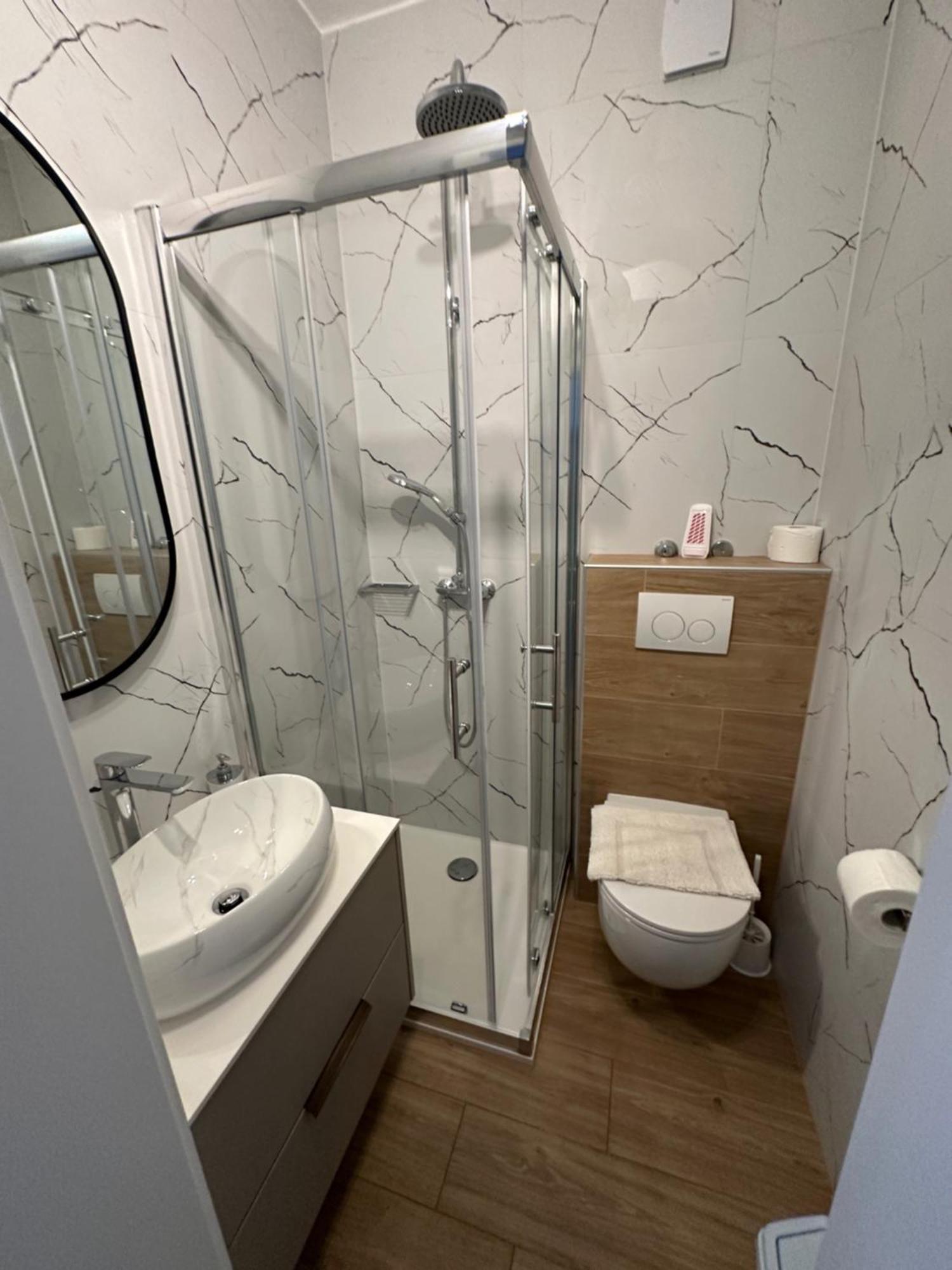 Apartmani Svemir 드라게 외부 사진