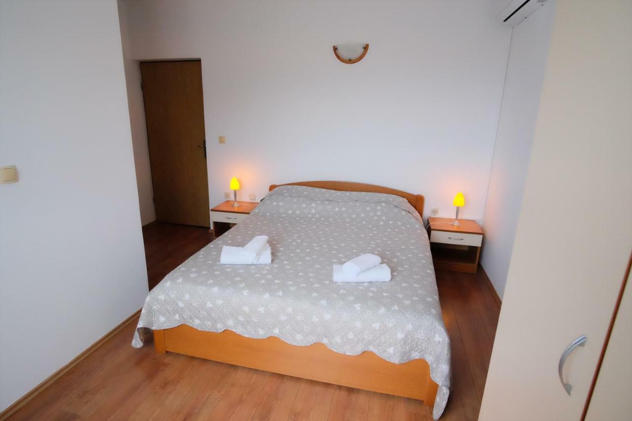 Apartmani Svemir 드라게 외부 사진